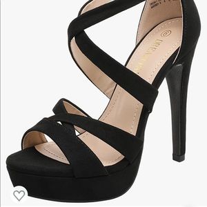 Gorgeous heels Size 8 New